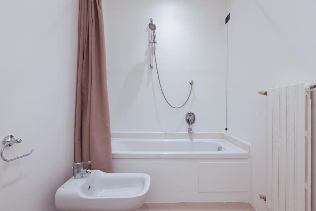 Hacca Collection - Brera & Fashion District - Bright 2Br Apt Milan Exterior photo